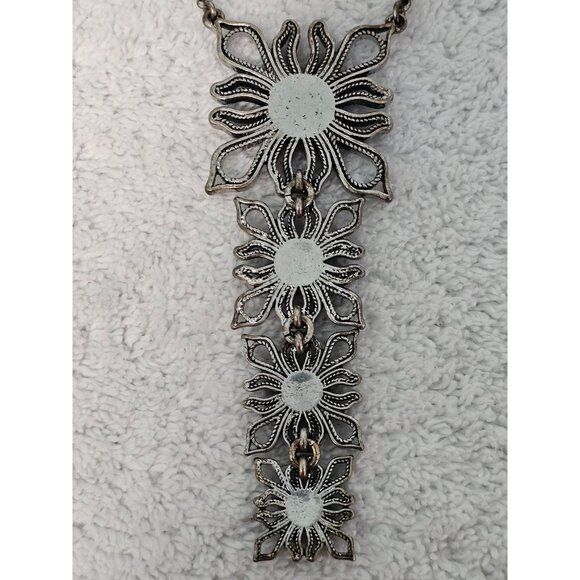 Vintage Silver Tone Necklace with Red Stone Cabochon Accents 22" - Picture 2 of 6